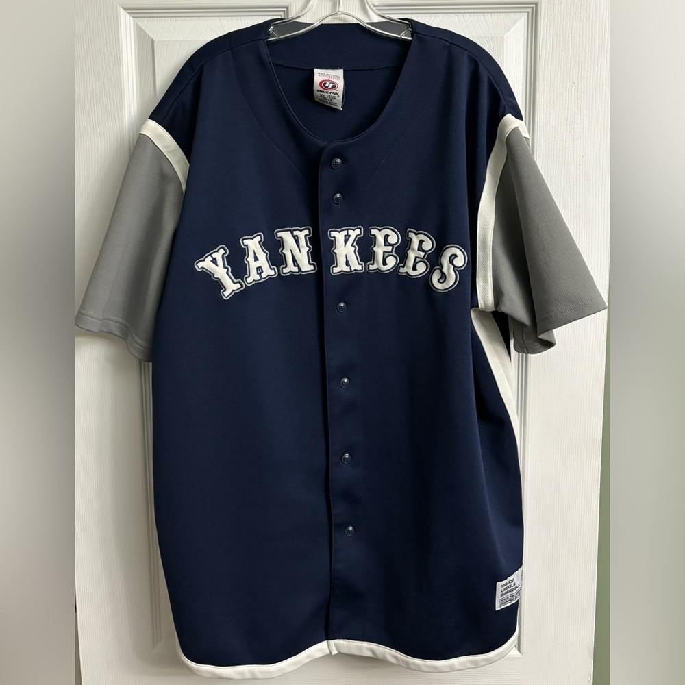 Vintage True Fan New York Yankees Button Up Jersey Size XL